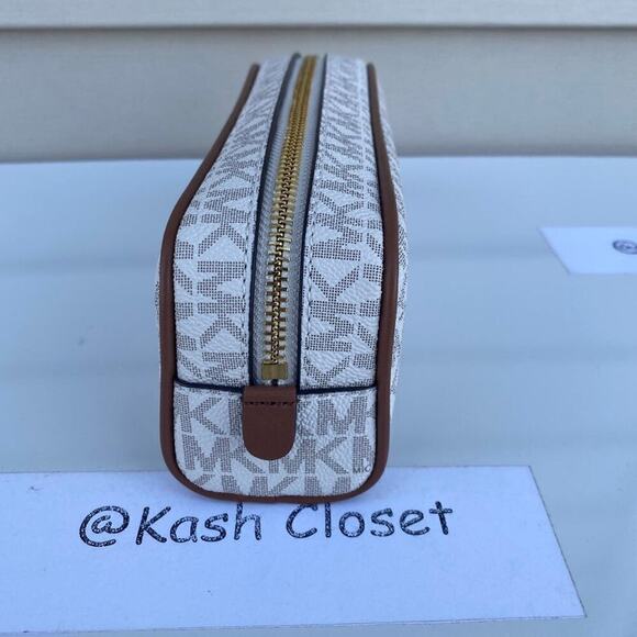 Michael Kors Pencil Case MK Giftables MD Makeup Vanilla - Picture 6 of 7
